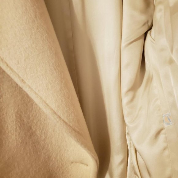 WOMENS VINTAGE GEORGE DAVID FASHIONS WOOL COAT - OFF WHITE/IVORY COLOR - Picture 2 of 6